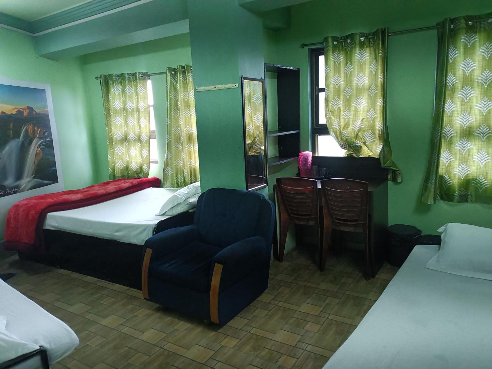 שילונג Our Villa Guest House By Roh מראה חיצוני תמונה