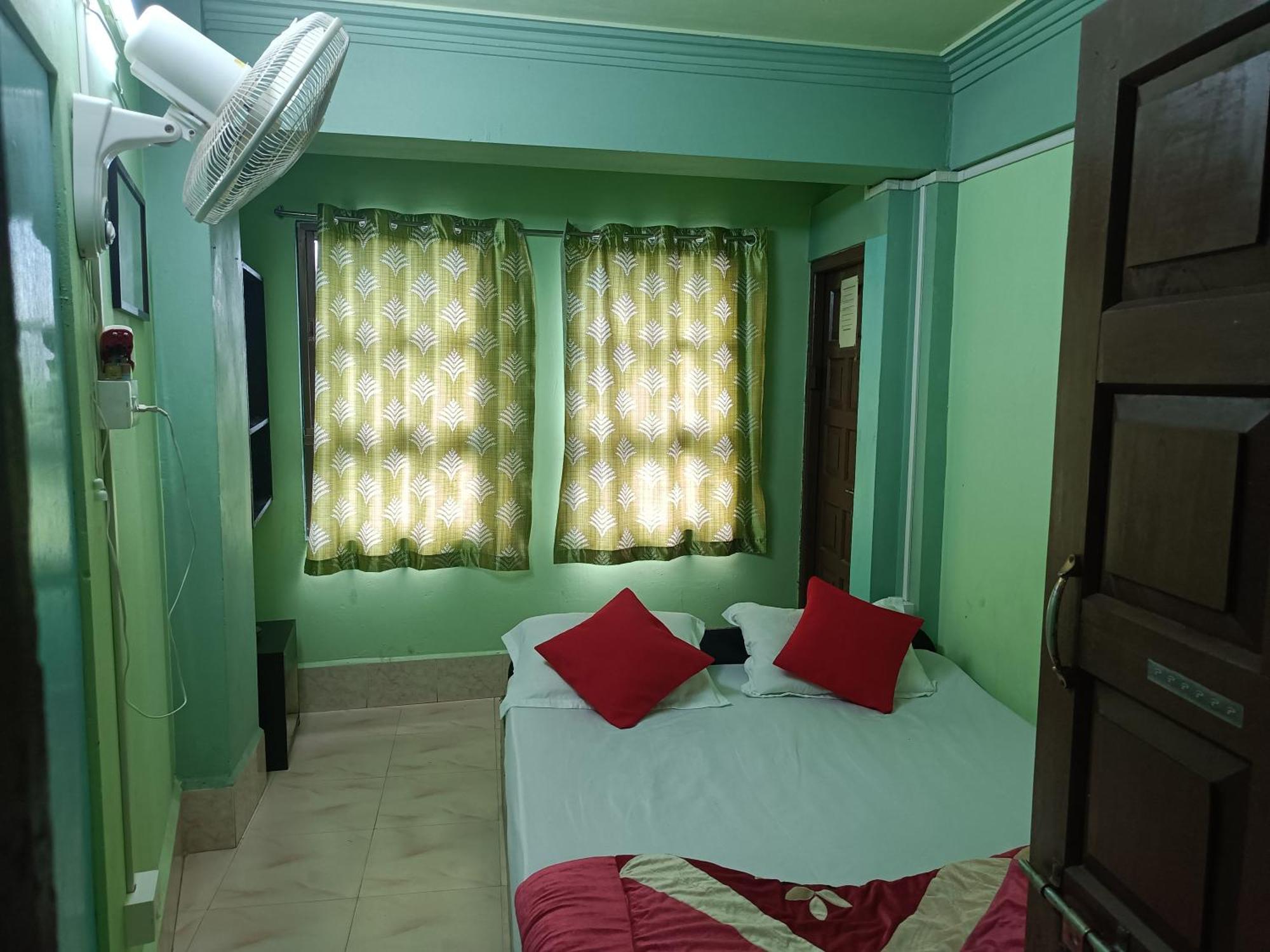 שילונג Our Villa Guest House By Roh מראה חיצוני תמונה